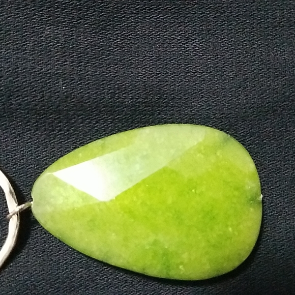 Silver Tone Necklace w Green Pendant, Cultured Pearls - Picture 2 of 7